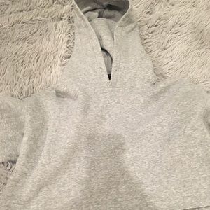 Cropped hoodie